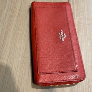 Women’s coach wallet